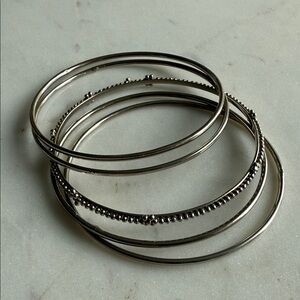 Vintage Chic Silver Bracelet Set